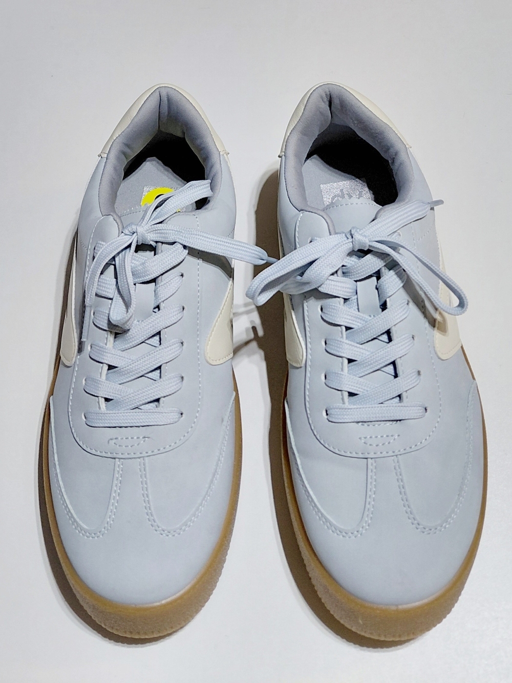 DV by DOLCE VITA Women's Russo  Light Blue Retro Platform  Sneakers  Size 9
